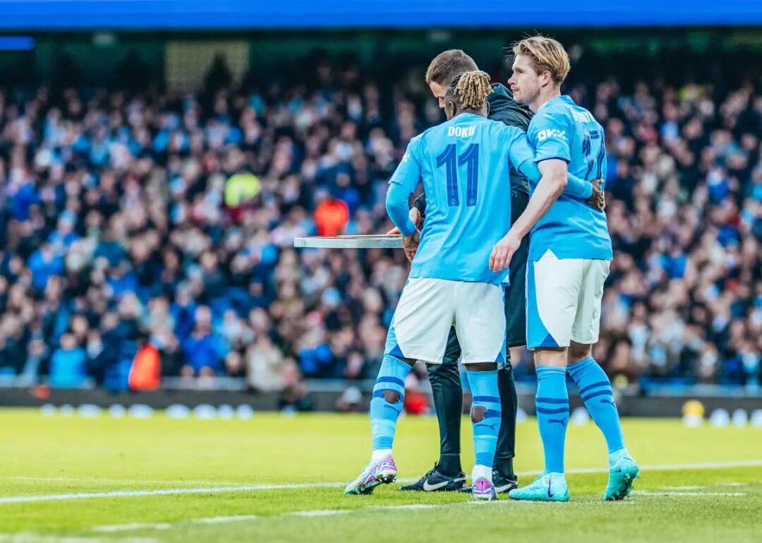 出门没事别瞎拍！无锡马拉松小伙子随手一拍，入镜的男女火出圈了…